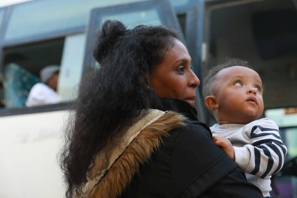 Libye : Le premier vol d’évacuation vers le Niger depuis plus d’un an permet de mettre en sécurité 172 demandeurs d’asile