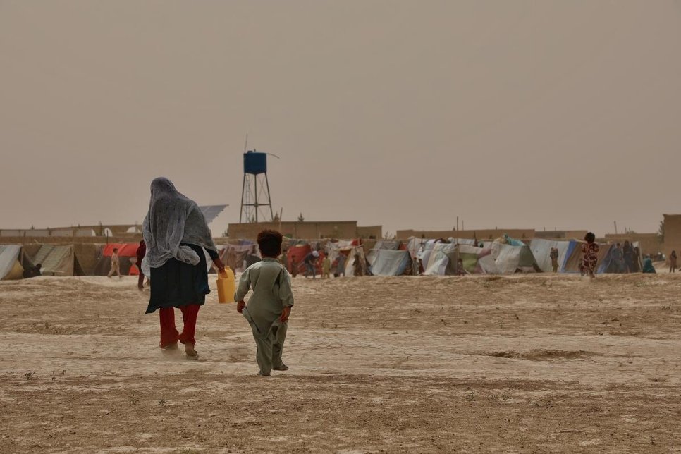 Afghanistan. Worsening conflict in northern Afghanistan uproots thousands