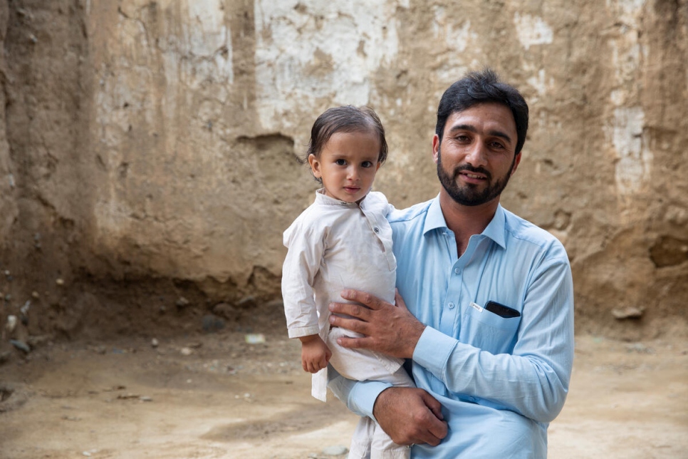 Pakistan. Trailblazing disabled refugee fights to remove education barriers