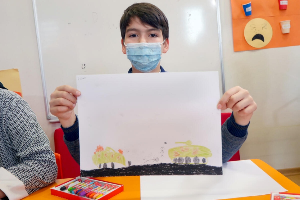 Turkey. Refugee children draw what they imagine Syria to look like