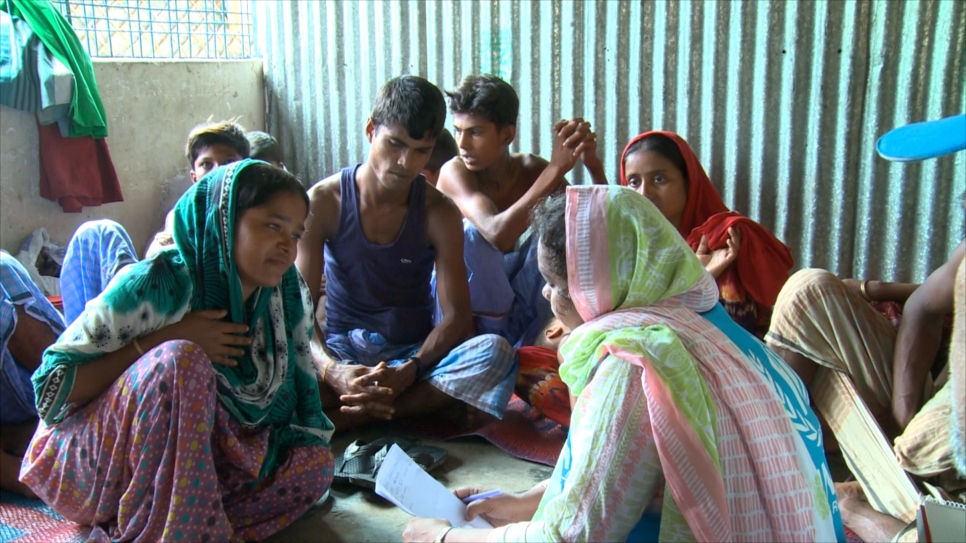 Rohingya Crisis: UNHCR Offers 'Mental Health First Aid' to Traumatised Refugees