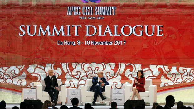 Sheryl Sandberg (R), COO of Facebook, speaks at the APEC CEO Summit, part of the broader Asia-Pacific Economic Cooperation (APEC) leaders' summit, in the central Vietnamese city of Danang, Nov. 10, 2017. 