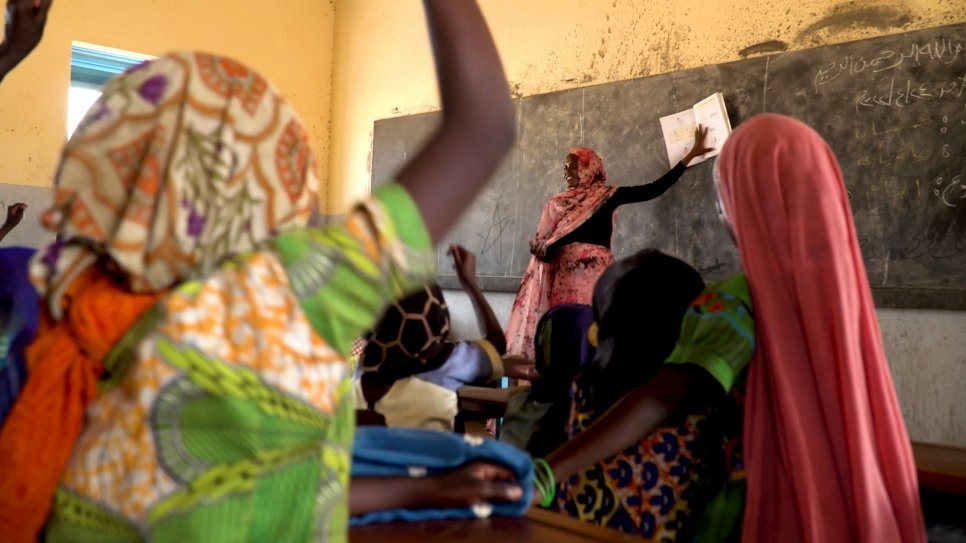 Sudanese refugees and their hosts in Chad face challenges to deliver education