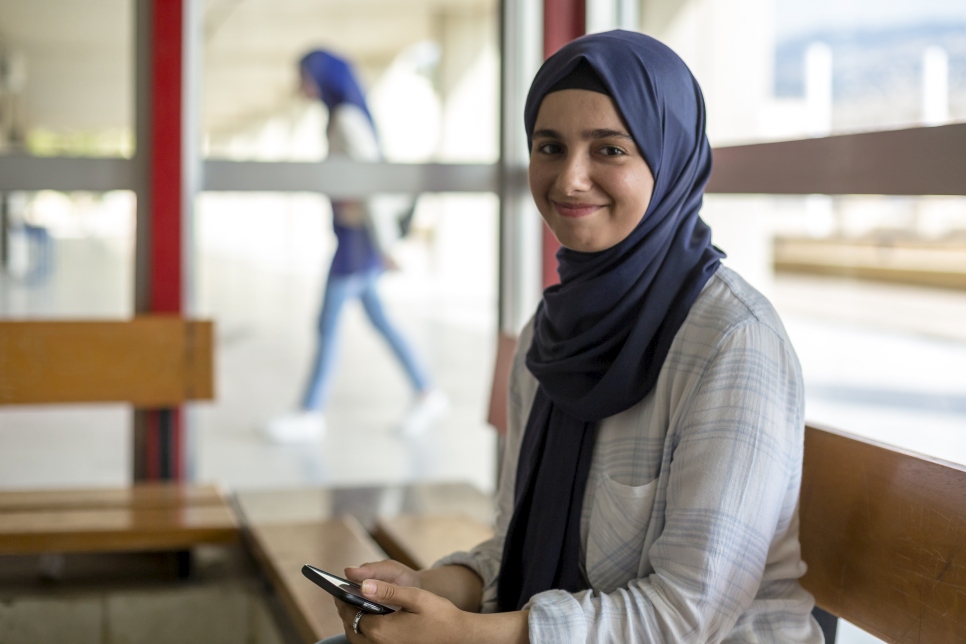 Weam, 19 years old, is a first-year student in Computer Science at Lebanese University (UL), on a DAFI scholarship. She comes from Dara'a, Syria and arrived in Lebanon in 2015. 