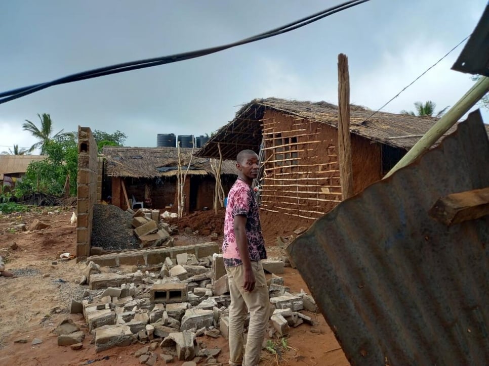 Mozambique. An IDP forced to displace again due to Cyclone Gombe