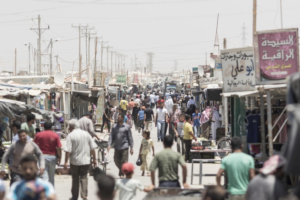 Jordan. Overview of busy market street in Za'atari Refugee camp.