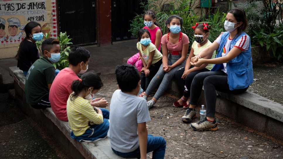 UNHCR has helped Honduran teachers facing the most serious threats find safety outside their home communities.