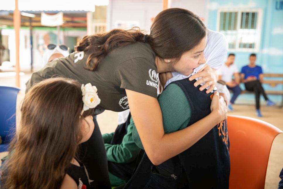 Jordan. UNHCR Goodwill Ambassador Yusra Mardini meets TIGER girls during a visit to a UNHCR supported Community Centre in District 6 in Zaatari refugee camp in Jordan.  Zaatari is home to over 76,000 Syrian refugees and is under the joint administration of UNHCR and the Syrian Refugee Affairs Direct