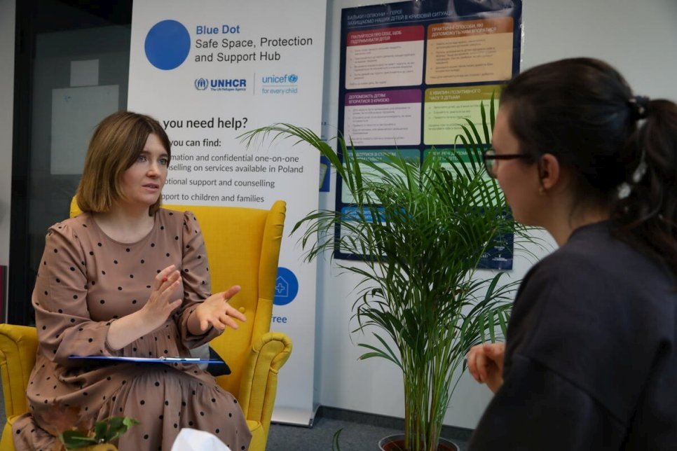 Poland. refugees from Ukraine getting psychological assistance at a UNHCR/Unicef Blue Dot in Warsaw