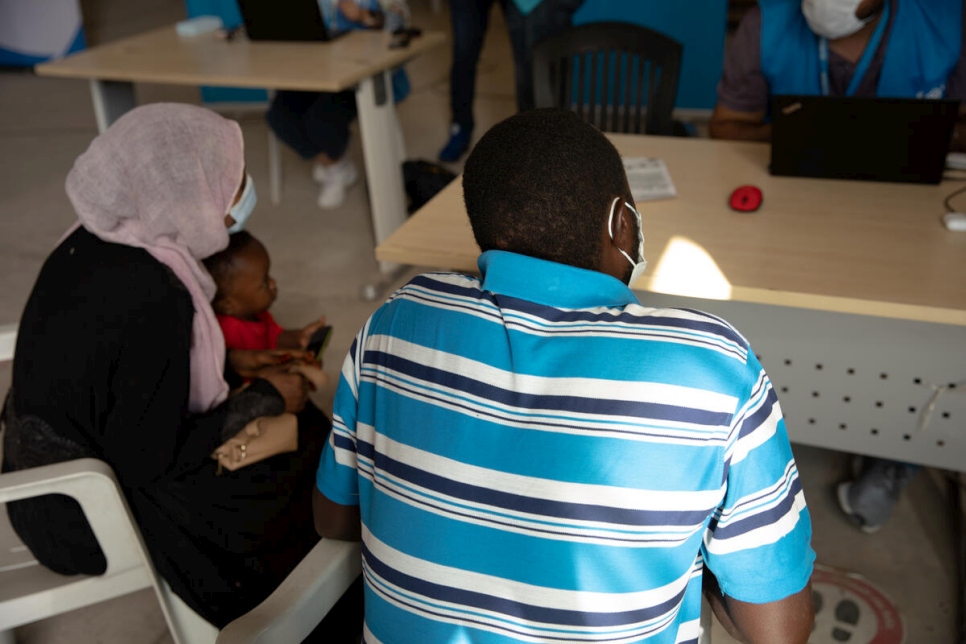 Libya. UNHCR and partners provide asylum seekers affected by the Libyan government security crackdown with assistance.The help includes food parcels, cash assistance and replacements for lost UNHCR documentation.