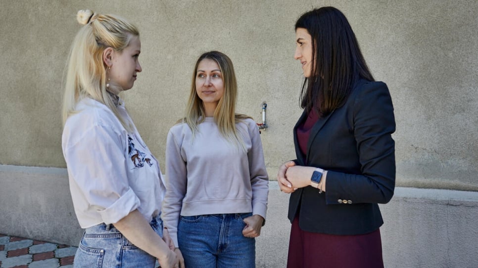 Vita et Natalie ont fui Odessa vers la Moldavie avec leurs enfants au début du mois de mars. 