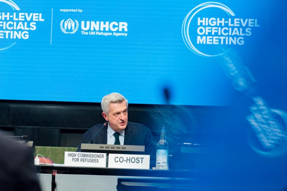 Le Haut Commissaire des Nations Unies pour les réfugiés, Filippo Grandi, fait son discours de clôture lors de la réunion de haut niveau qui s'est déroulée virtuellement depuis Genève. 