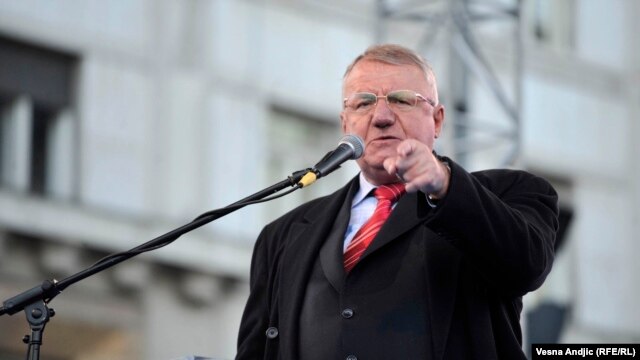 Serbian ultranationalist Vojislav Seselj is accused of inciting ethnic cleansing during the conflicts that followed the breakup of Yugoslavia in the 1990s. (file photo)