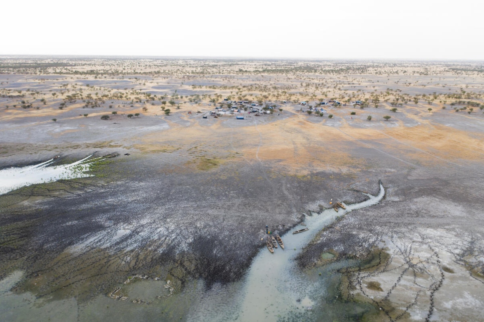 Mauritania. Lake's dwindling waters threaten farming and fishing communities