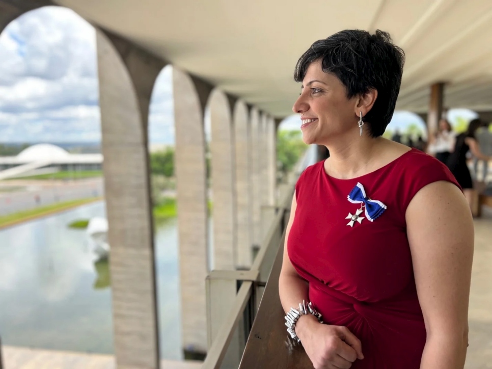 Maha Mamo recibió la insignia de la Orden de Río Branco en el Palacio de Itamaraty, sede del Ministerio de Asuntos Exteriores brasileño, en Brasilia.