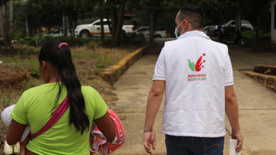 Juntos, atendemos a personas con enfoque inclusivo de edad, género y diversidad, sin discriminación por ningún motivo. También trabajamos con madres para que puedan acceder a servicios para sus bebés recién nacidos.