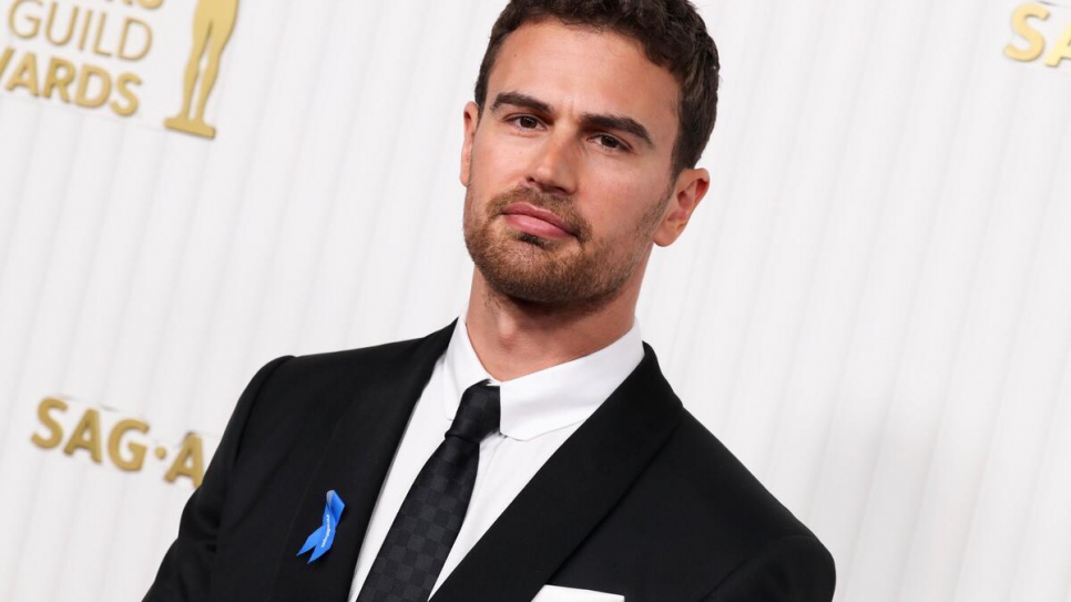 Theo James at the 29th Annual Screen Actors Guild Awards, Los Angeles, California, 26 February 2023.