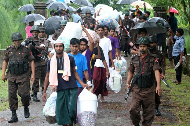 Bangladeshi migrants are repatriated across the border from Myanmar to Ukhia on the outskirts of Cox's Bazar district, Chittagong division, Bangladesh June 8, 2015.