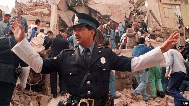 Eighty-five people were killed in the bombing of a Jewish center in Buenos Aires in 1994. (file photo)