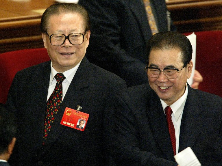 Former Chinese president Jiang Zemin (L) and former premiere Li Peng at the Great Hall of the People in Beijing, in a file photo.