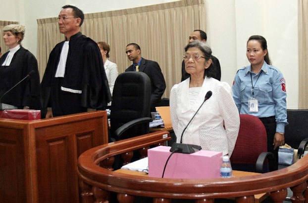 Former Khmer Rouge minister of social affairs Ieng Thirith (2nd R) appeals for release at the Extraordinary Chambers in the Court of Cambodia in Phnom Penh, May 21, 2008