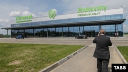 The new Zhukovsky airport outside Moscow is at the center of a dispute over air flights between Russia and Tajikistan.