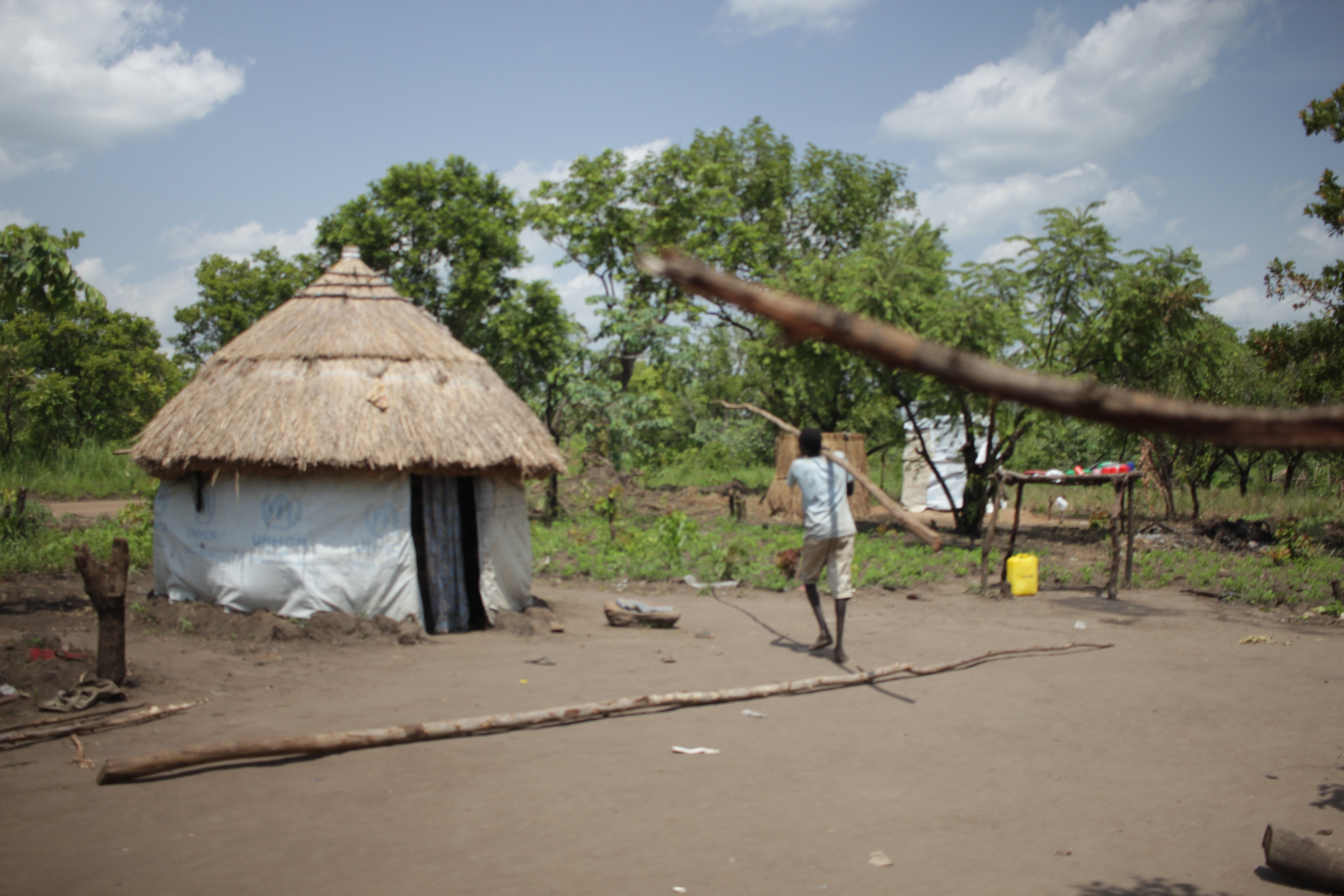 South Sudan refugees build new homes in Uganda