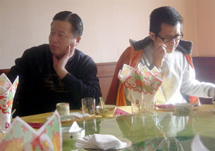 Guo Feixiong (R) during a gathering with Gao Zhisheng (L) in Beijing, Jan. 6, 2006.