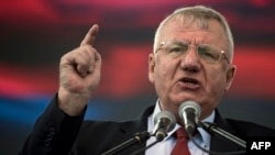 Serbian Radical Party leader and presidential candidate Vojislav Seselj (file photo)