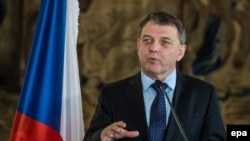 Czech Foreign Minister Lubomir Zaoralek said that no confidential material from the ministry was compromised in the attacks and assured journalists that the ministry's online system was currently secure.
