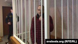 Russian-Israeli blogger Alexander Lapshin in a Minsk courtroom on January 26.