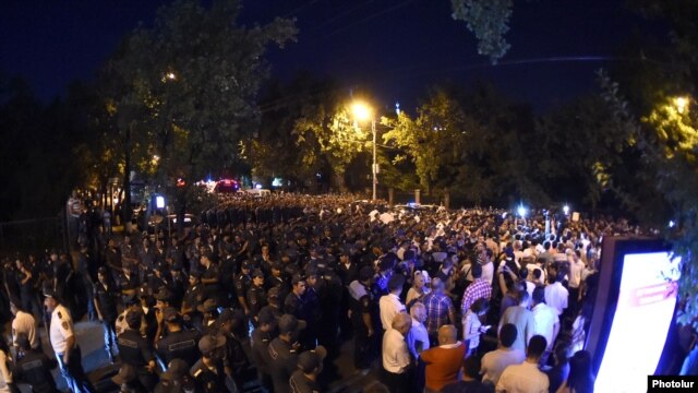 A youth group that organized the protest has demanded that authorities completely scrap the 17-percent price increase approved by the Armenian government in June.