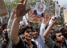 Afghanistan - anti-Tolo TV protest in Kabul on 19apr2007 (with portrait of Att-Gen Sabet)