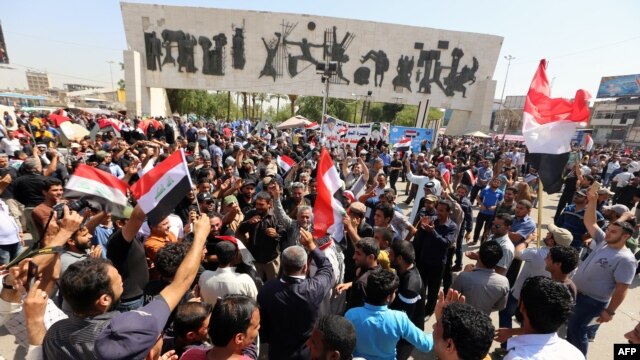 Iraq has been hit by weeks of political turmoil surrounding Prime Minister Haidar al-Abadi's efforts to set up a technocrat government. (file photo)