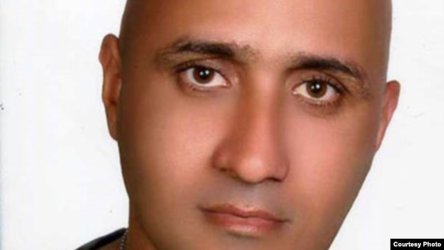 Sattar Beheshti died in custody.
