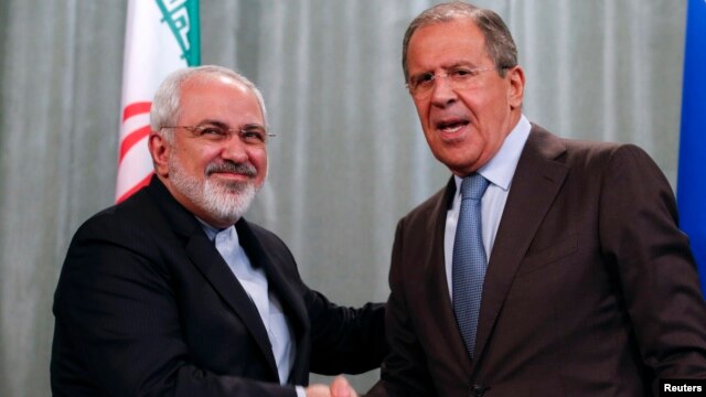 Iranian Foreign Minister Mohammad Javad Zarif (left) met with his Russian counterpart Sergei Lavrov on August 29.