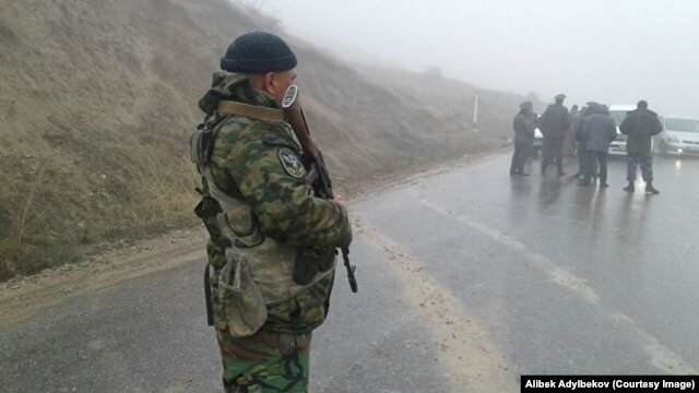 The Kyrgyz-Uzbek border area has been a flash point for unrest in the past. (file photo)