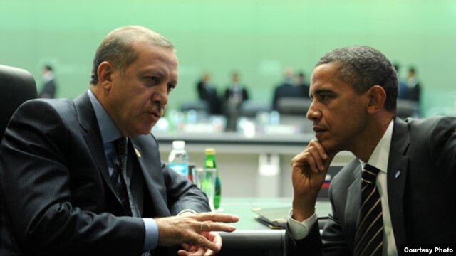 U.S. President Barack Obama (right) and his Turkish counterpart Recep Tayip Erdogan (left) spoke by phone on July 23. 