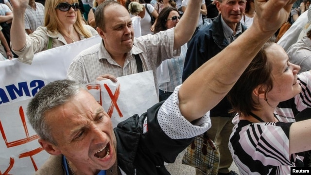 Ukrainians in Kyiv held an antigay rally on May 14.
