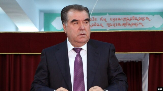 Tajik President Emomali Rahmon casts his ballot in Dushanbe on March 1.