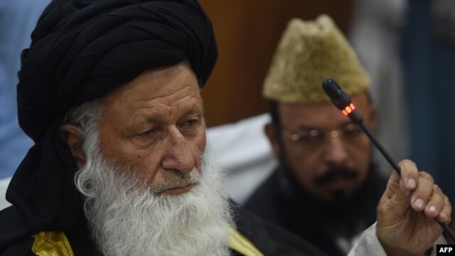 Council of Islamic Ideology chairman Maulana Muhammad Khan Sherani at a press conference in Islamabad, Pakistan on May 26.