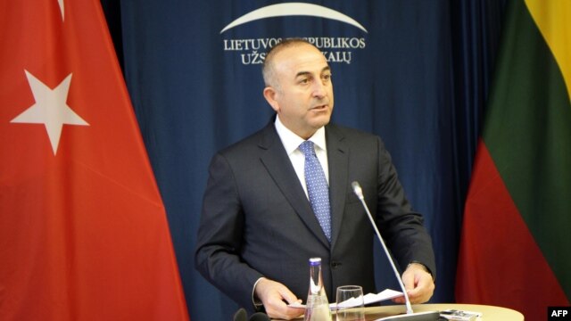 Turkish Foreign Minister Mevlut Cavusoglu in Vilnius on April 3