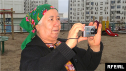 Turkmen journalist Soltan Achilova (file photo)