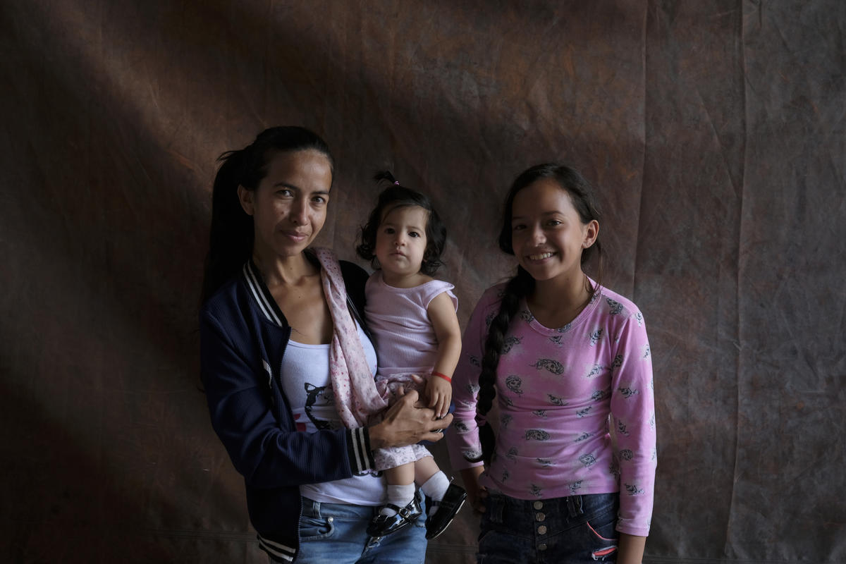 Ecuador. Venezuelan families begin new lives in exile