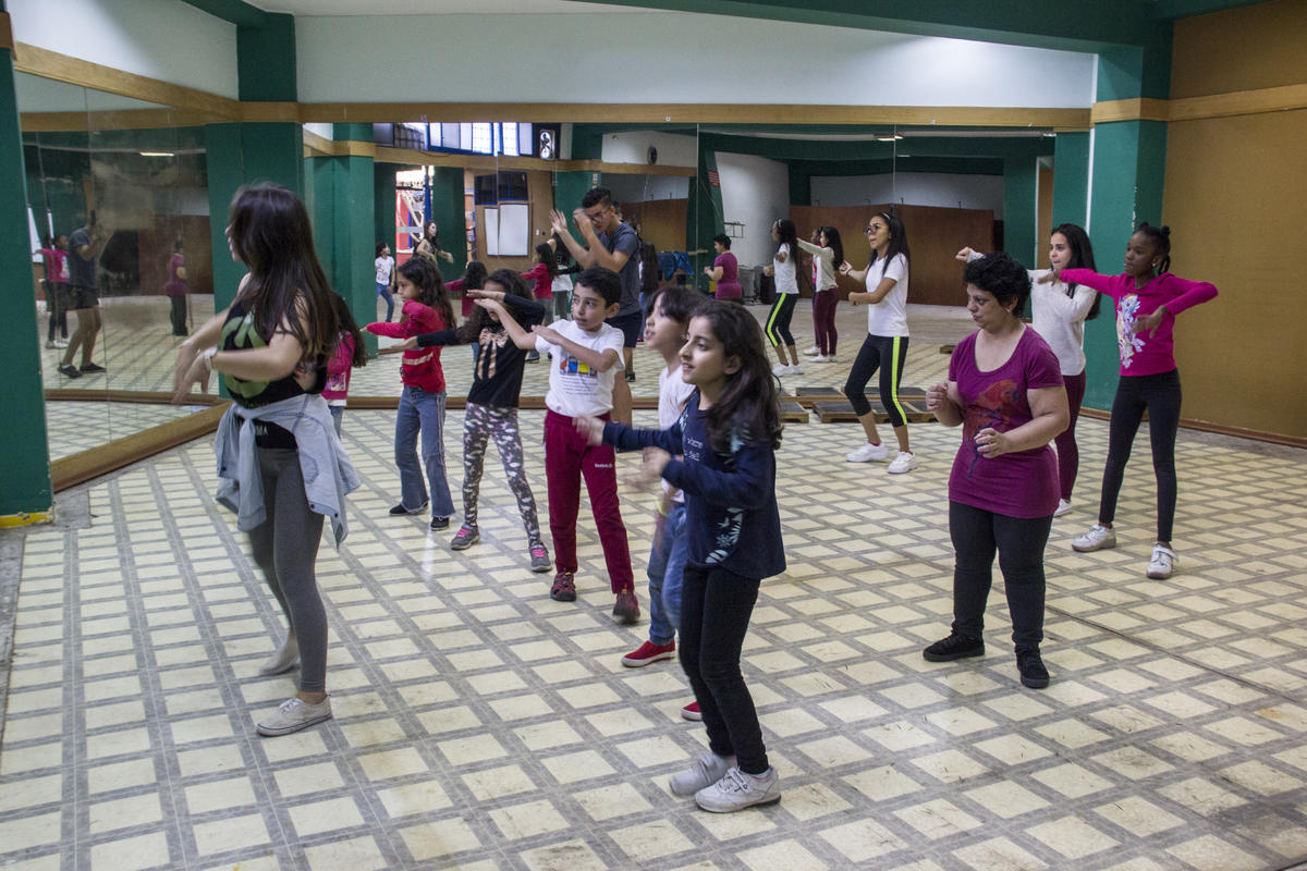 Ecuador. Disabled Venezuelan woman finds joy in dance